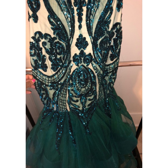 Prom dress - Picture 4 of 7